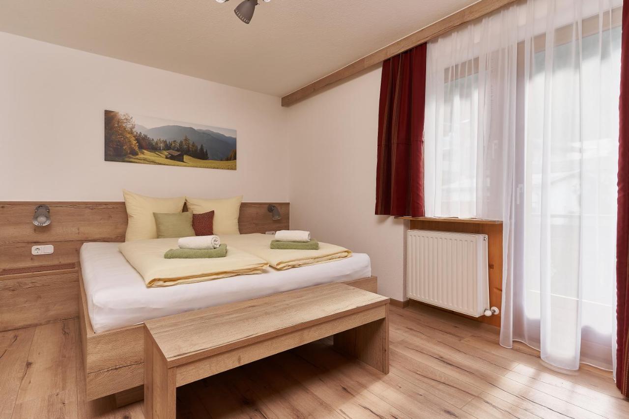 Pienz Apart Oetz Buitenkant foto
